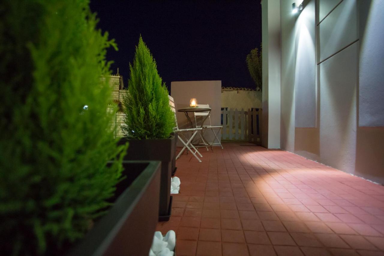 Apollonio Upper View Suites Corinth エクステリア 写真