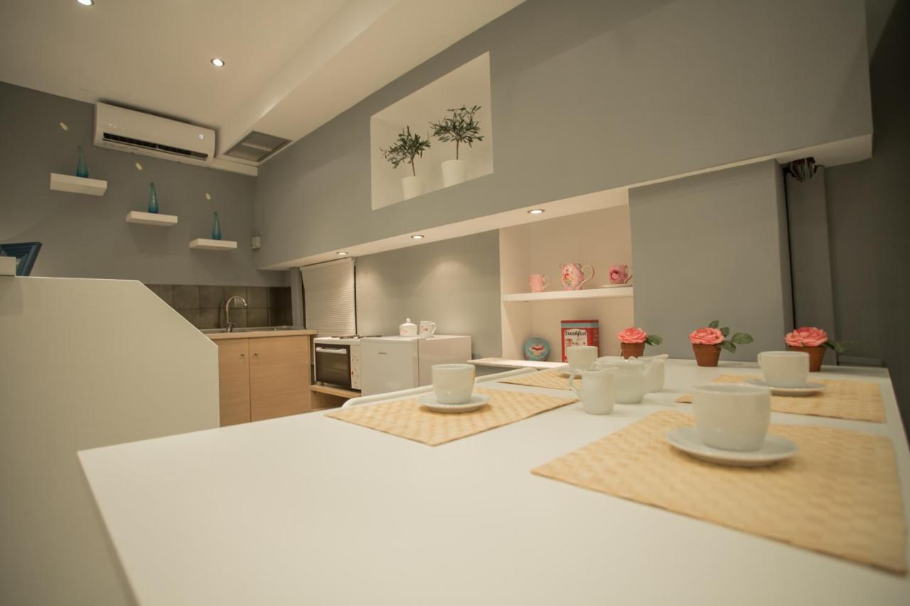 Apollonio Upper View Suites Corinth エクステリア 写真