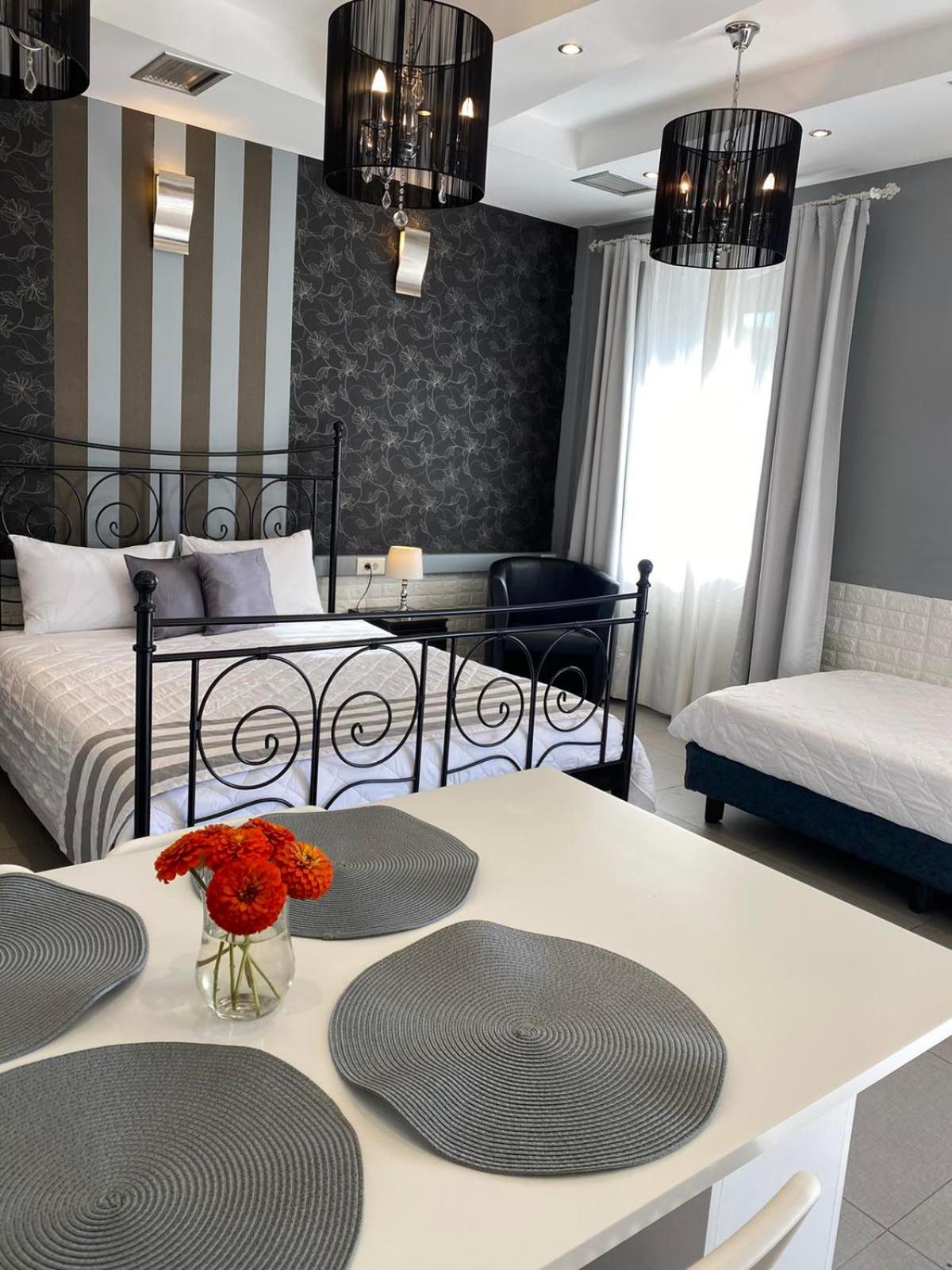 Apollonio Upper View Suites Corinth エクステリア 写真